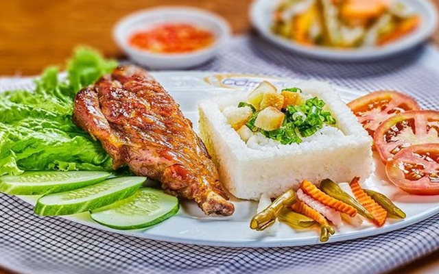 Cơm Mẹ Nấu Restaurant - Nơ Trang Long