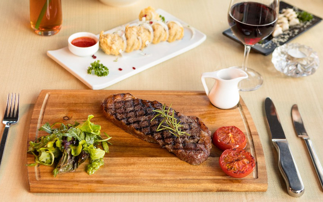 AQ.Steak - Nhà Hàng Beefsteak Và Bánh Mì Da Beo - Nguyễn Phúc Nguyên