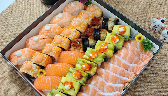 Sushi Sashimi Salmon King - Nguyễn Háo Vĩnh