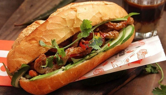 Bánh Mì Cô Giàu - Bánh Mì Chả Cá Nha Trang - Nguyễn Văn Quá