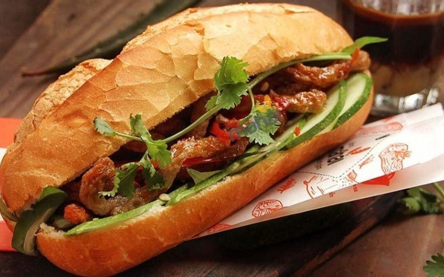 Bánh Mì Cô Giàu - Bánh Mì Chả Cá Nha Trang - Nguyễn Văn Quá