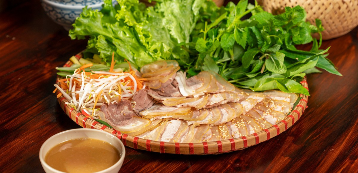 Bò Tơ Quán Mộc Cơ Sở 12 - 43-45 Nguyễn Thị Thập | Shopeefood - Food  Delivery | Order & Get It Delivered | Shopeefood.Vn