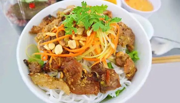 Thuận - Bún Thịt Nướng, Nem Lụi & Ram Cuốn Cải