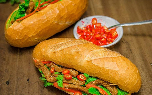 Tiệm Bánh Mì S207 - Bánh Mì Cá Kho - Phạm Văn Đồng