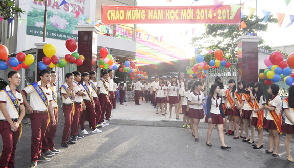 Trường THCS - THPT Hoa Sen