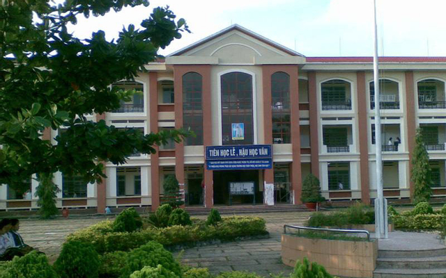 Trường THPT Tân Bình - Nguyễn Cửu Đàm