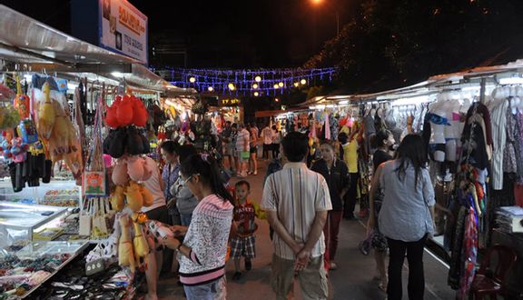 Phố Đi Bộ - Chợ Đêm Nha Trang