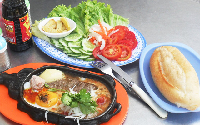 Bánh Mì & Bò Né Ẩn Thư - Hàm Nghi