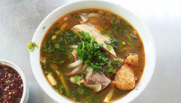 O Sửu - Bún Bò & Chả Cua - Trần Quốc Toản