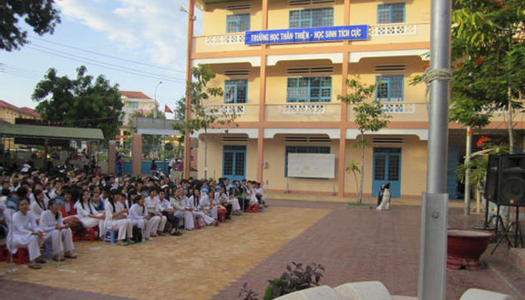 Trường THPT Phan Thiết - Trần Hưng Đạo
