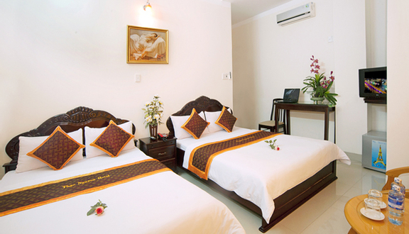 Thảo Nguyên Hotel - Trần Hưng Đạo