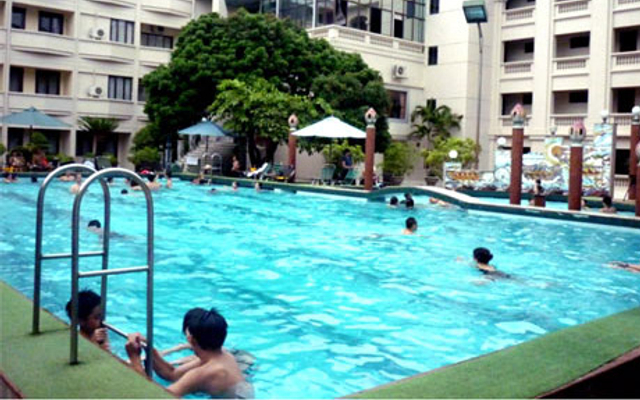 Bể Bơi - Khách Sạn Kim Liên
