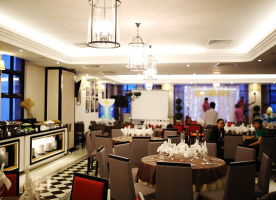 S'ngon Restaurant - Sanouva Danang Hotel