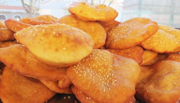 Bánh Tiêu - Nguyễn Huệ