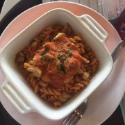 Chicken tomato cream pasta