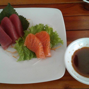 sashimi tươi roi rói