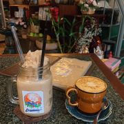 Cafe trứng + cafe cốt dừa