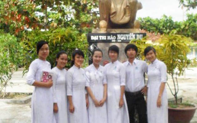 Trường Trung Học Phổ Thông Nguyễn Du - Quảng Sơn