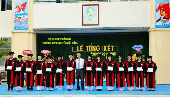 Trường Trung Học Phổ Thông Nguyễn Việt Hồng - Quốc Lộ 1A