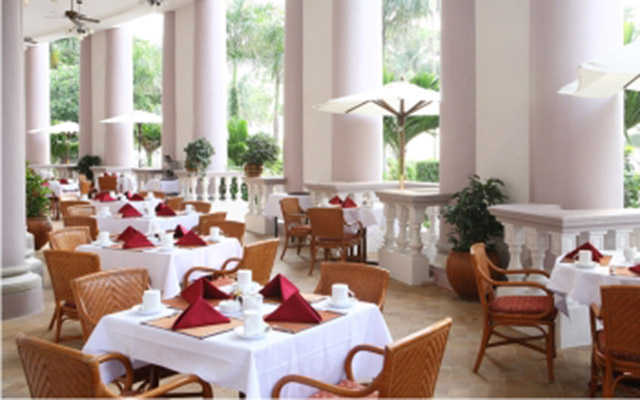 Imperial Restaurant - Sunrise Nha Trang Hotel