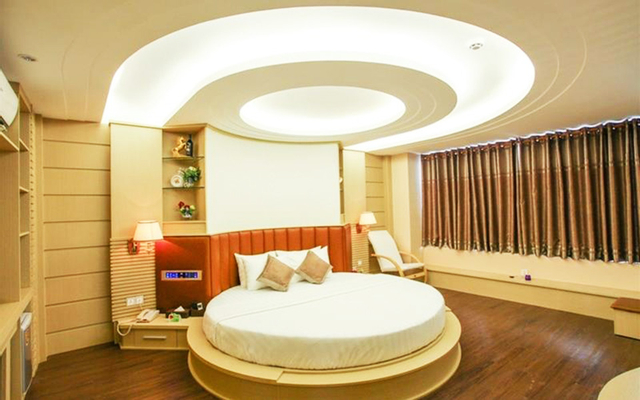 Holiday One Hotel - Phạm Ngọc Thạch