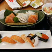 set trưa sashimi
