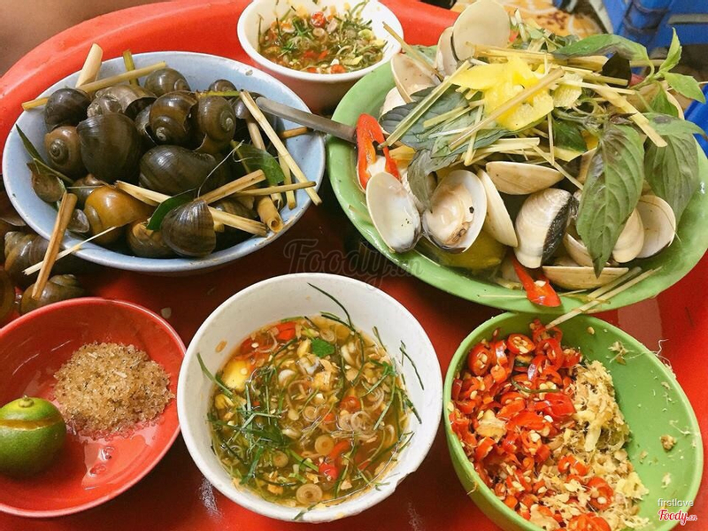 Ốc Cô Oanh - Cầu Gỗ Ở Quận Hoàn Kiếm, Hà Nội | Foody.Vn