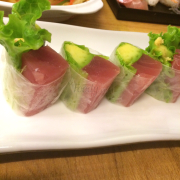 cuốn sashimi cá ngừ