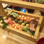 Set sushi các loại