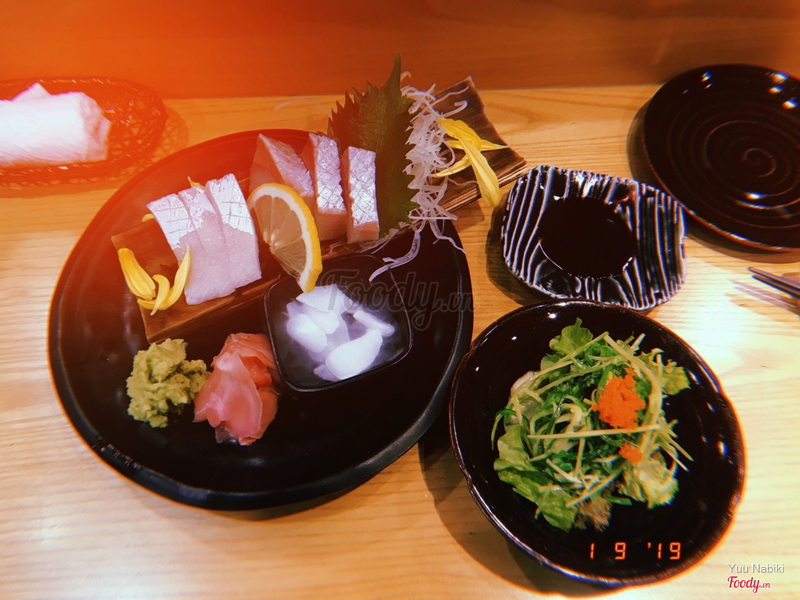Sashimi cá cam + salad rong biển tươi