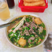 Bún riêu ốc giò