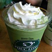 Tên món: Greentea Ice blend
 Mô tả: trà xanh, whipping cream.
Giá: 49.000 VND