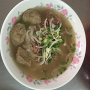 Phở tái, bò viên