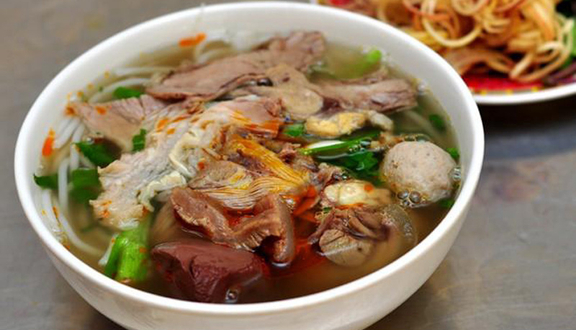 Bún Bò Giò Chả - Đặng Tất