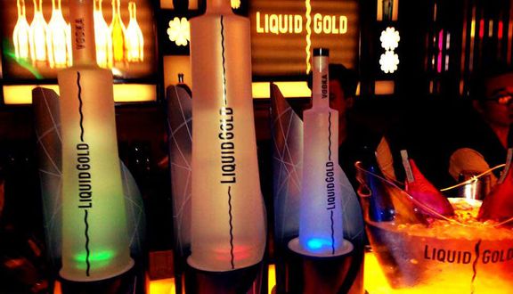 Liquid Sky Bar - Renaissance Riverside Hotel