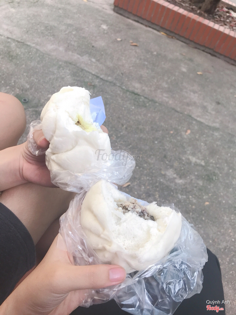 Bánh bao xa xíu và bánh bao thịt thập cẩm 