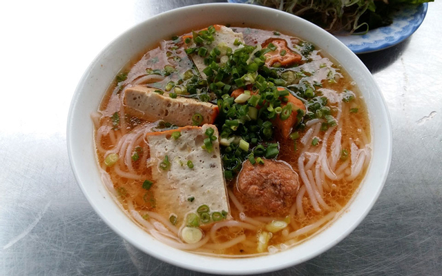 Bún Riêu & Bánh Bèo