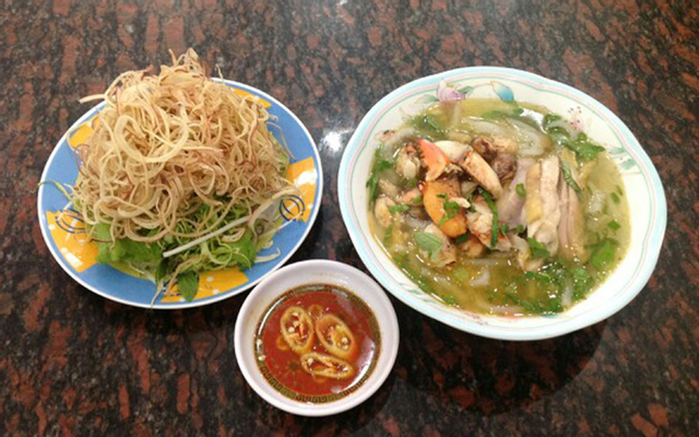 Bánh Canh Gà