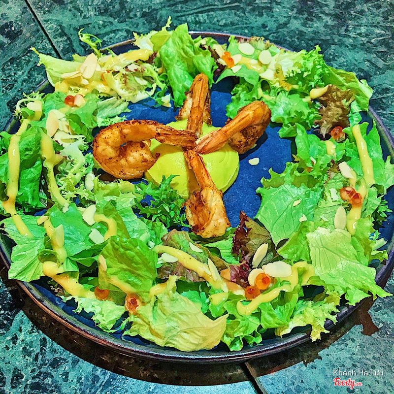 Shrimp Caprese Salad