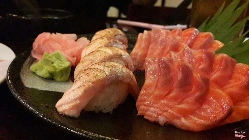 Sushi và sashimi cá hồi