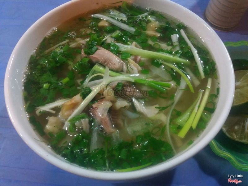 Phở Huyền - Phở Gà Ta & Chuyên Gà Chặt Ở Quận Hai Bà Trưng, Hà Nội |  Foody.Vn