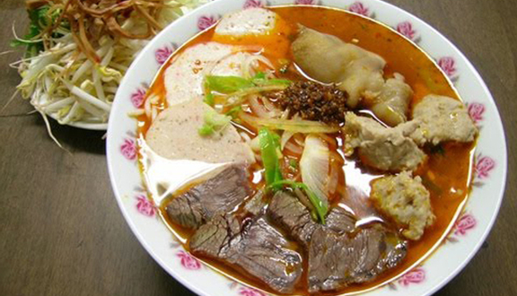 Bún Bò Gân Sụn - Chợ Phú Nhuận