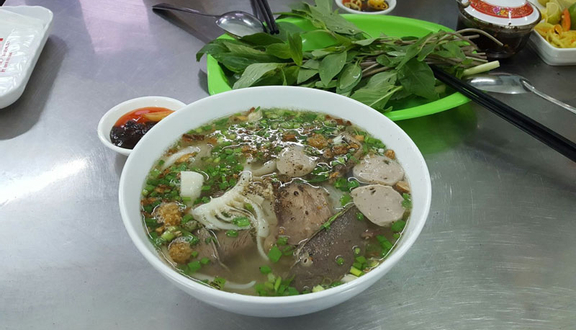 Quán Cô Ba Tô Ngọc Vân - Hủ Tiếu Mì & Bánh Canh