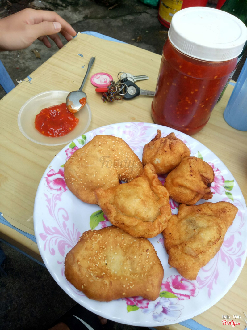 Bánh tiêu + bánh bao chiên