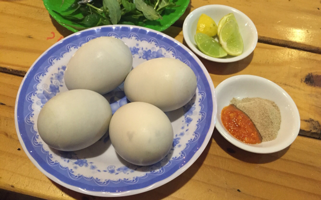 Trứng Vịt Lộn - Nguyễn Sinh Cung
