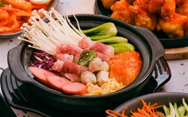 3A Korean Food - Gà Sốt Phô Mai, Mì Cay Hàn Quốc & Tokbokki - Nguyễn Văn Luông