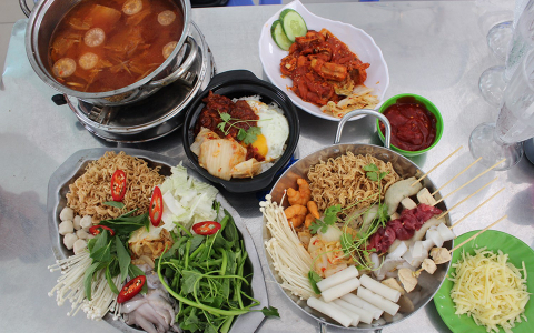 Nhà Hàng & Quán ăn mở xuyên tết 2020 Nha Trang