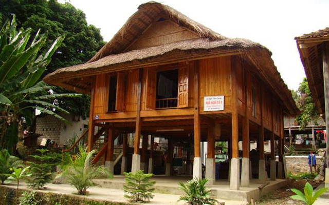 Nhà Sàn Đảo Dừa - Thung Nai