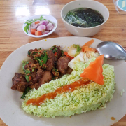 Cơm gà xào sả