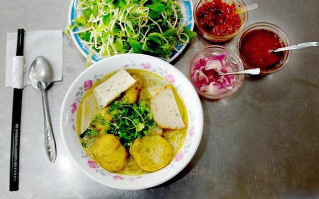 Quán Nguyễn - Bánh Canh & Bún Chả Cá Sạch